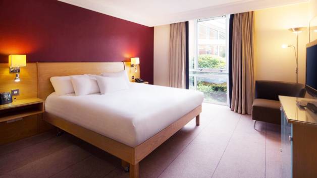 Two Night Stay with Dinner and Fizz for Two at Hilton Leicester