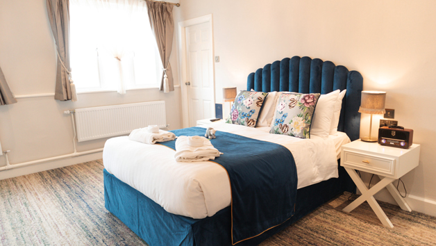 One Night Stay with Dinner and Breakfast for Two at Royal Kings Arms Hotel