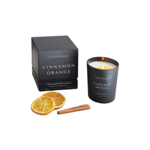 Winter scented candle Cinnamon