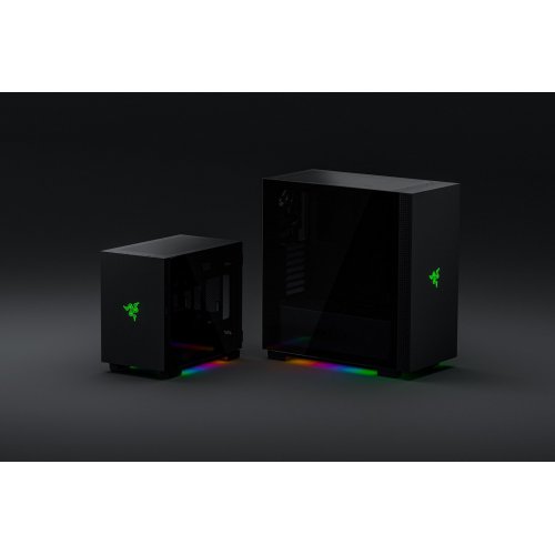  Mini-ITX Gaming Chassis with Razer Chroma RGB 